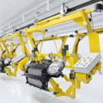 Motor en marco colgante amarillo